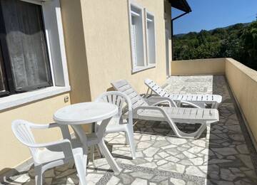 Фото номера Дом с 5 спальнями Дома для отпуска Velibash House г. Велика 19
