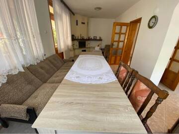 Фото номера Дом с 5 спальнями Дома для отпуска Velibash House г. Велика 70