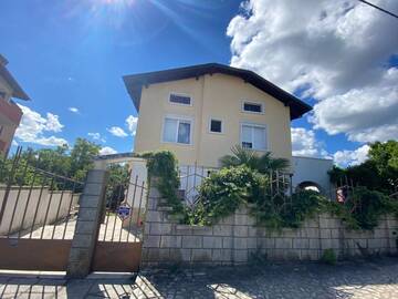 Фото номера Дом с 5 спальнями Дома для отпуска Velibash House г. Велика 94